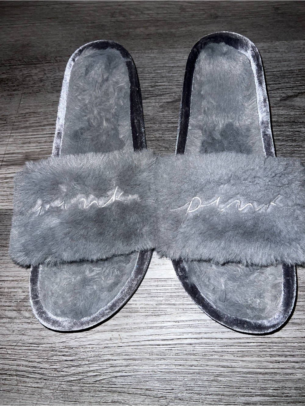 PINK Victoria's Secret Velvet Faux-Fur Slide Slippers - Gray